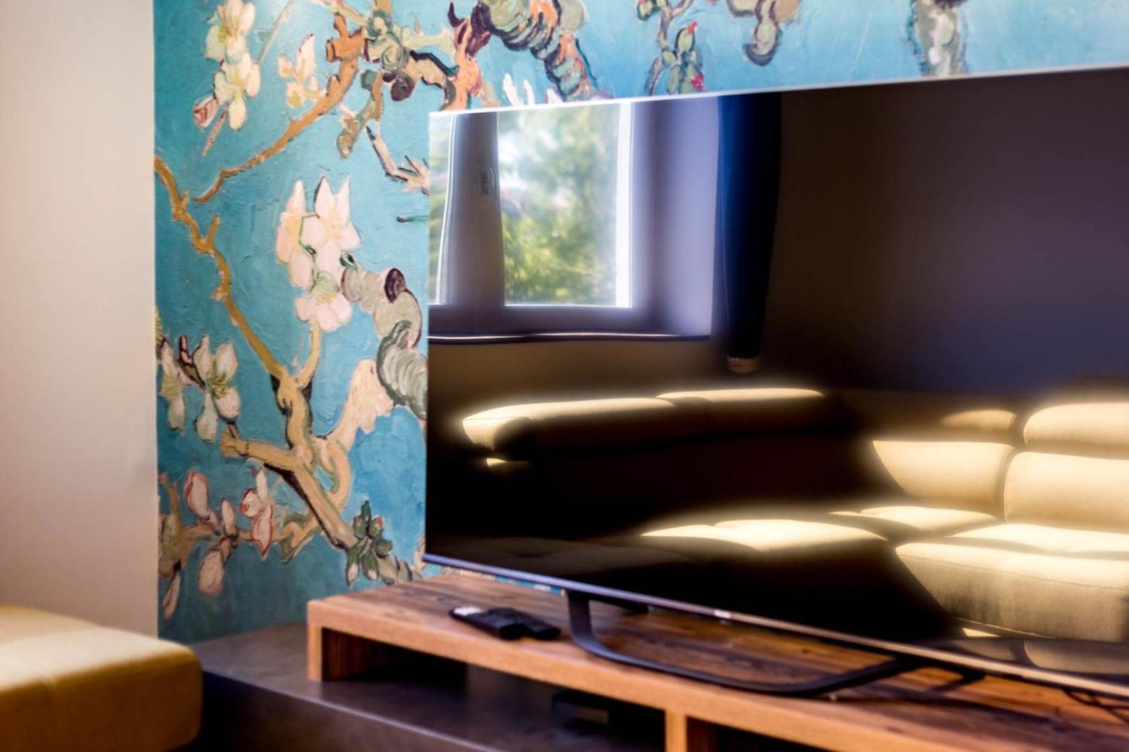 High-End Apartment Overlooking The Quays Ail Лион Екстериор снимка